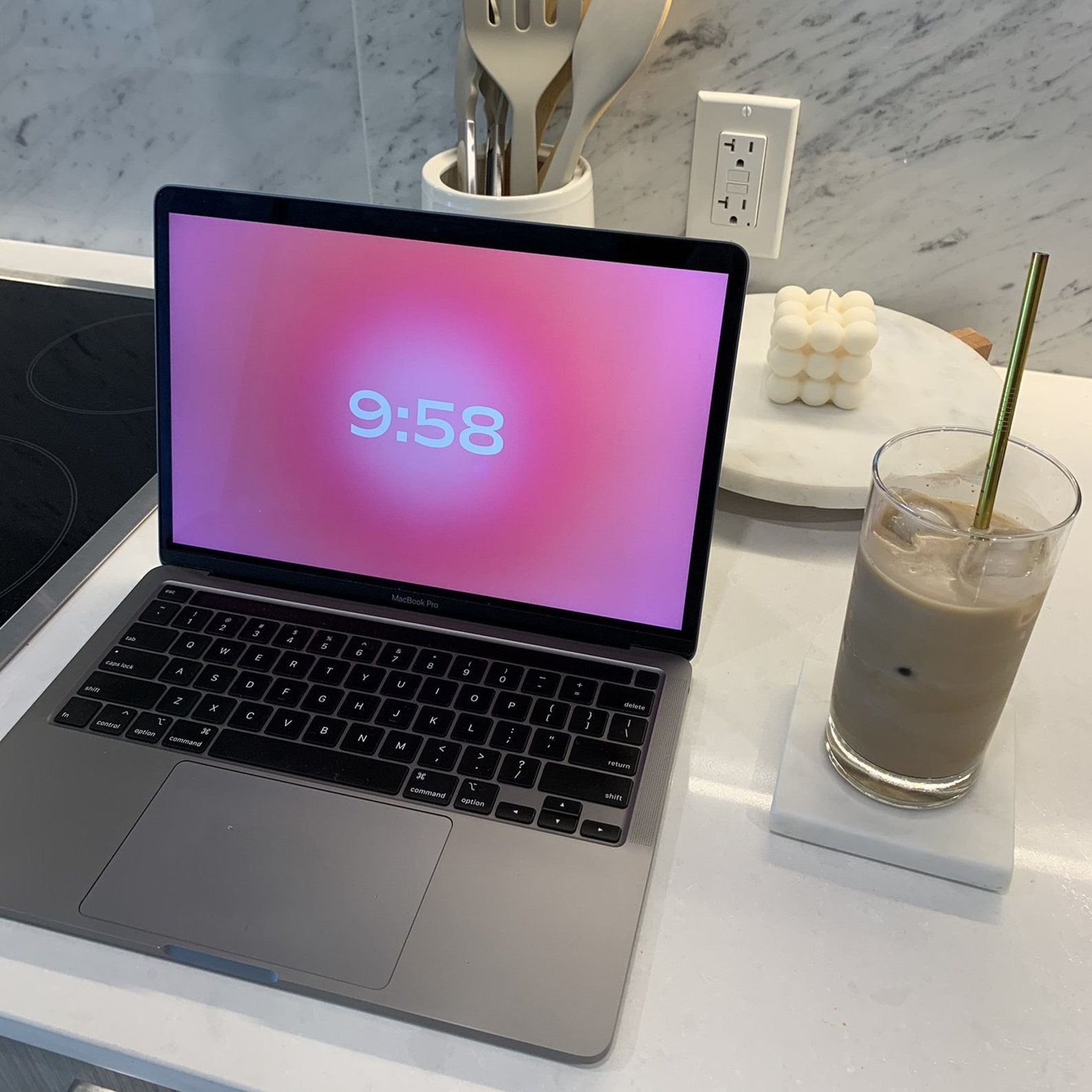 aura clock screensaver aura clock screensaver