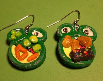 Zoo Pals Frog Miniature Earring with Food