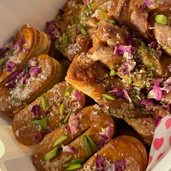 Persian Pastries Gift Box: Saffron, Rose, Pistachio, Honey | Traditional & Authentic