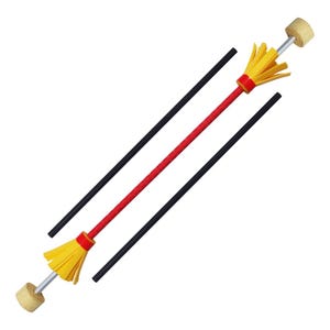 Könnte beinhalten: Zwei rote und gelbe Jonglierfackeln mit schwarzen Stöcken. Die Fackeln haben ein gelbes flammenartiges Design und eine rote Basis.