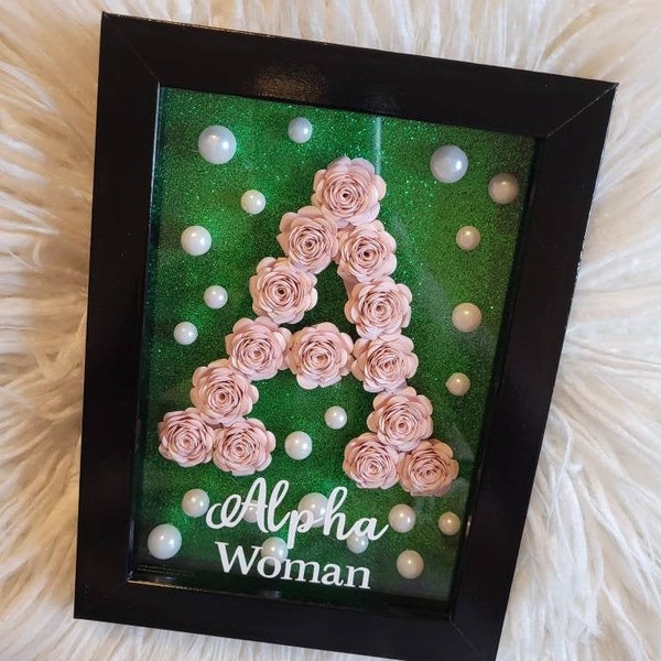 Caja de sombras de mujer alfa de 5x7