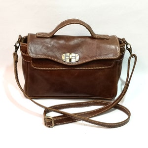 Brown leather shoulder bag / leather crossbody bag