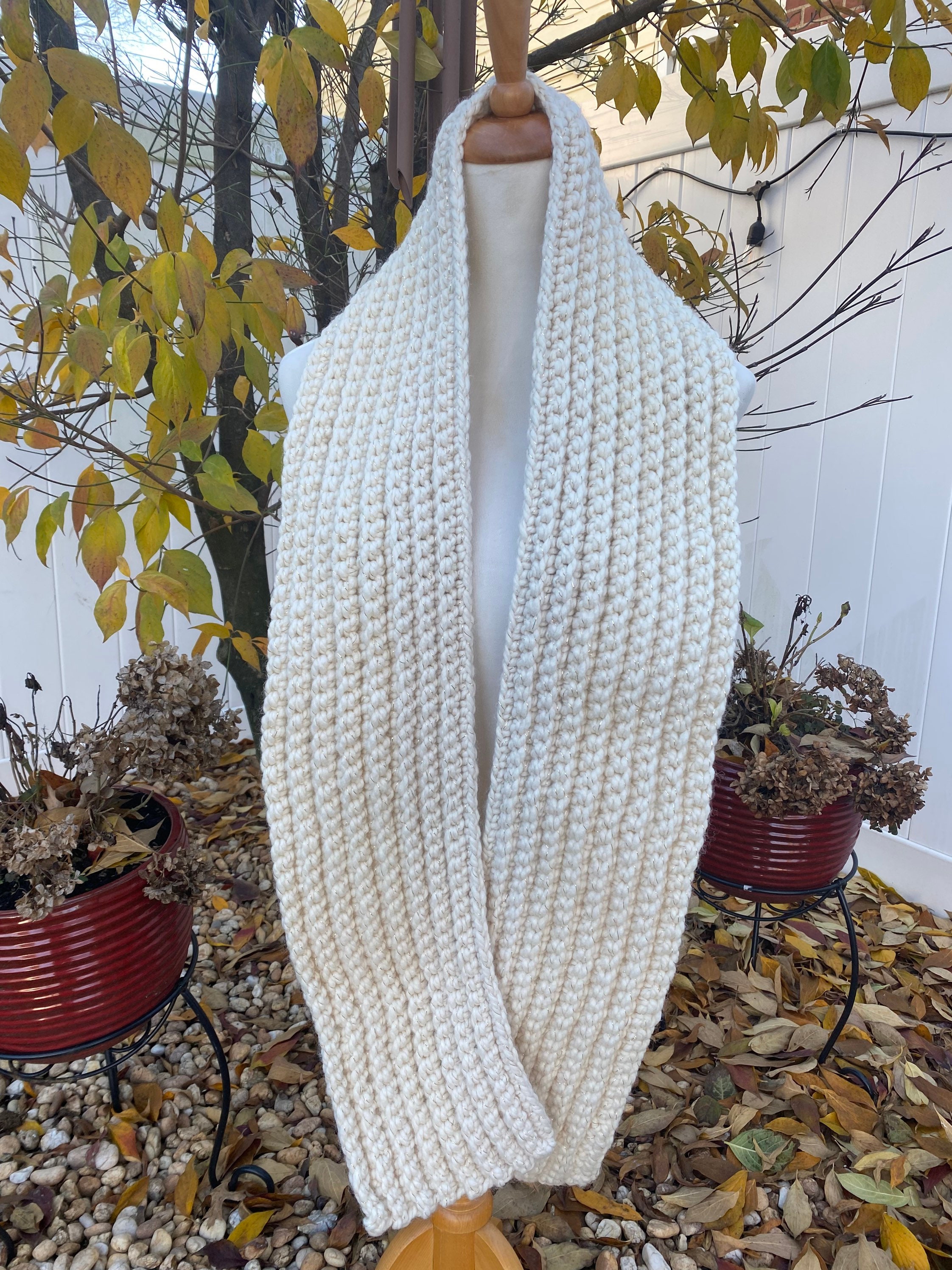 Crochet Infinity Scarf / Cowl - Etsy