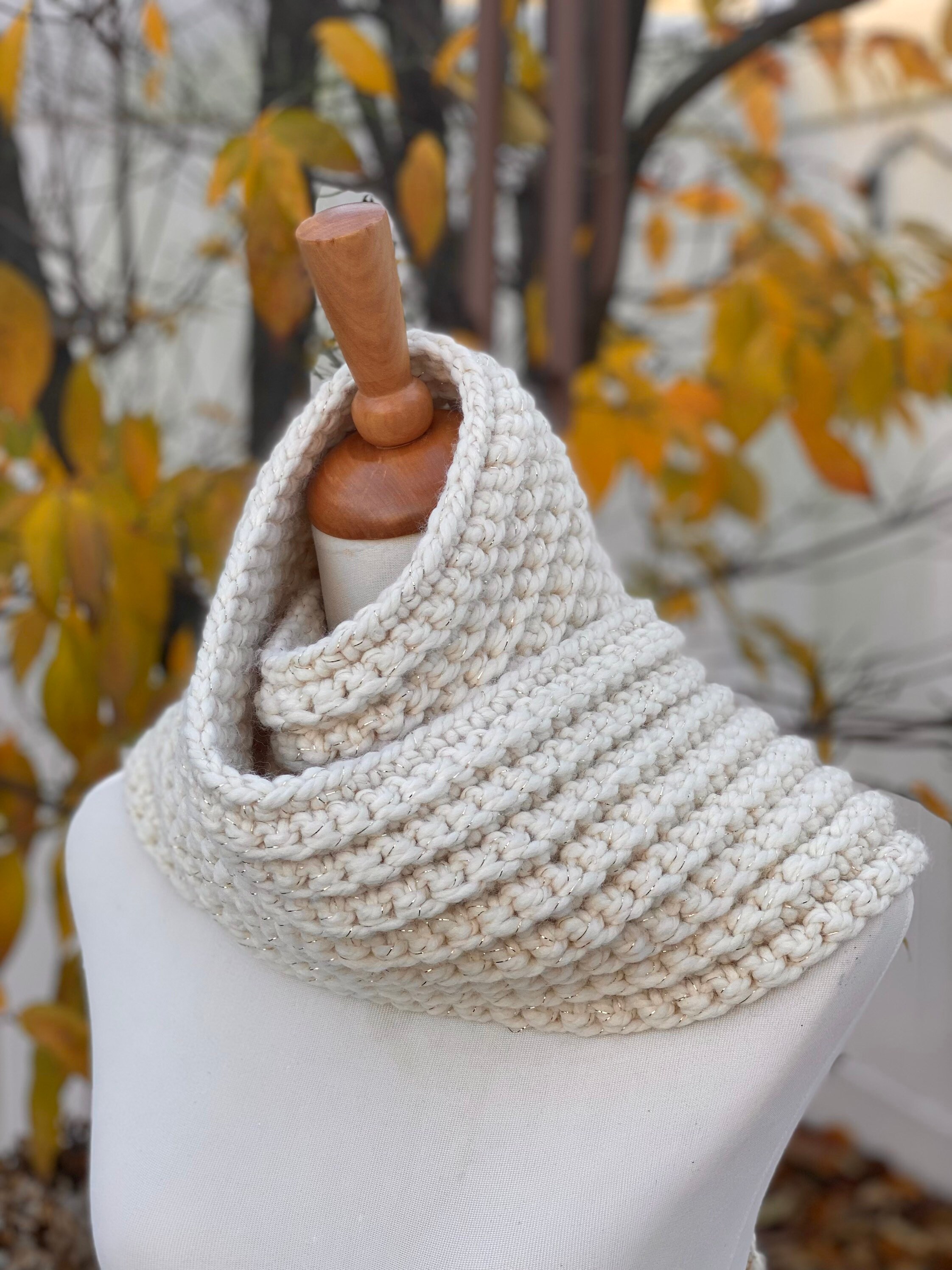 Crochet Infinity Scarf / Cowl - Etsy