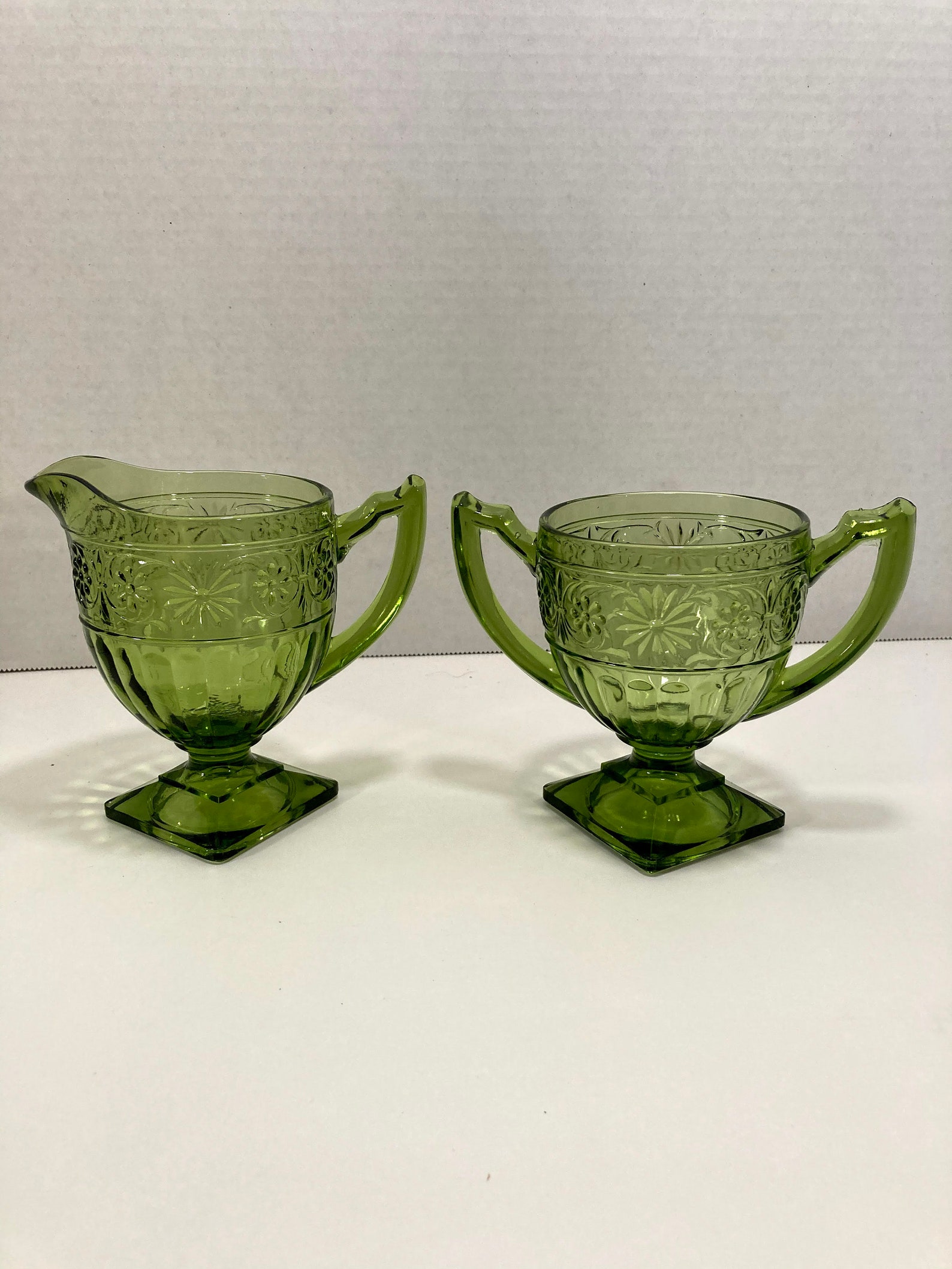 Vintage Green Indiana Glass Creamer and Sugar Set in Daisy Pattern 620 Etsy