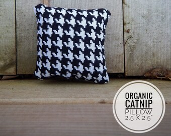 Organic Catnip Pillow || Cat Toy