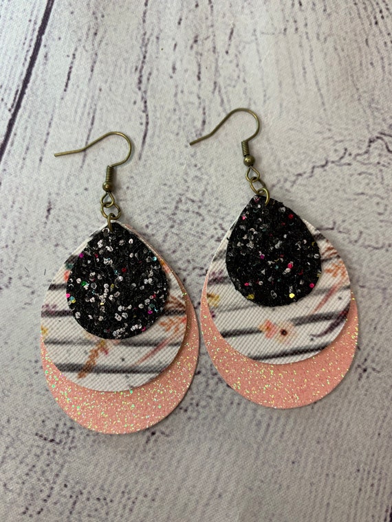 White/cream glitter & Black and white striped Layered Earrings White/cream glitter & Black and white striped Layered Earrings