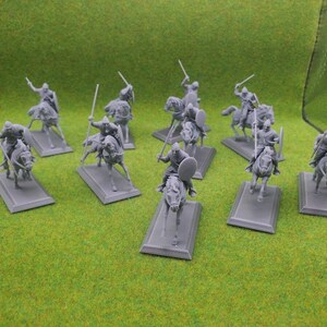 Caballero miniature Medieval Villanos cavalry horsemen 28mm Reconquer