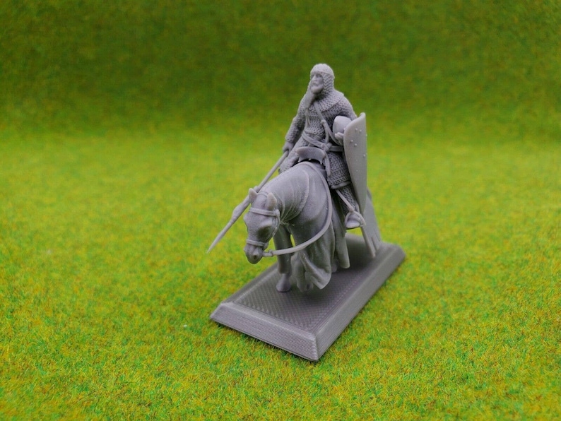 Caballero Miniature Medieval Exhausted Knight Hard Won Battle Etsy