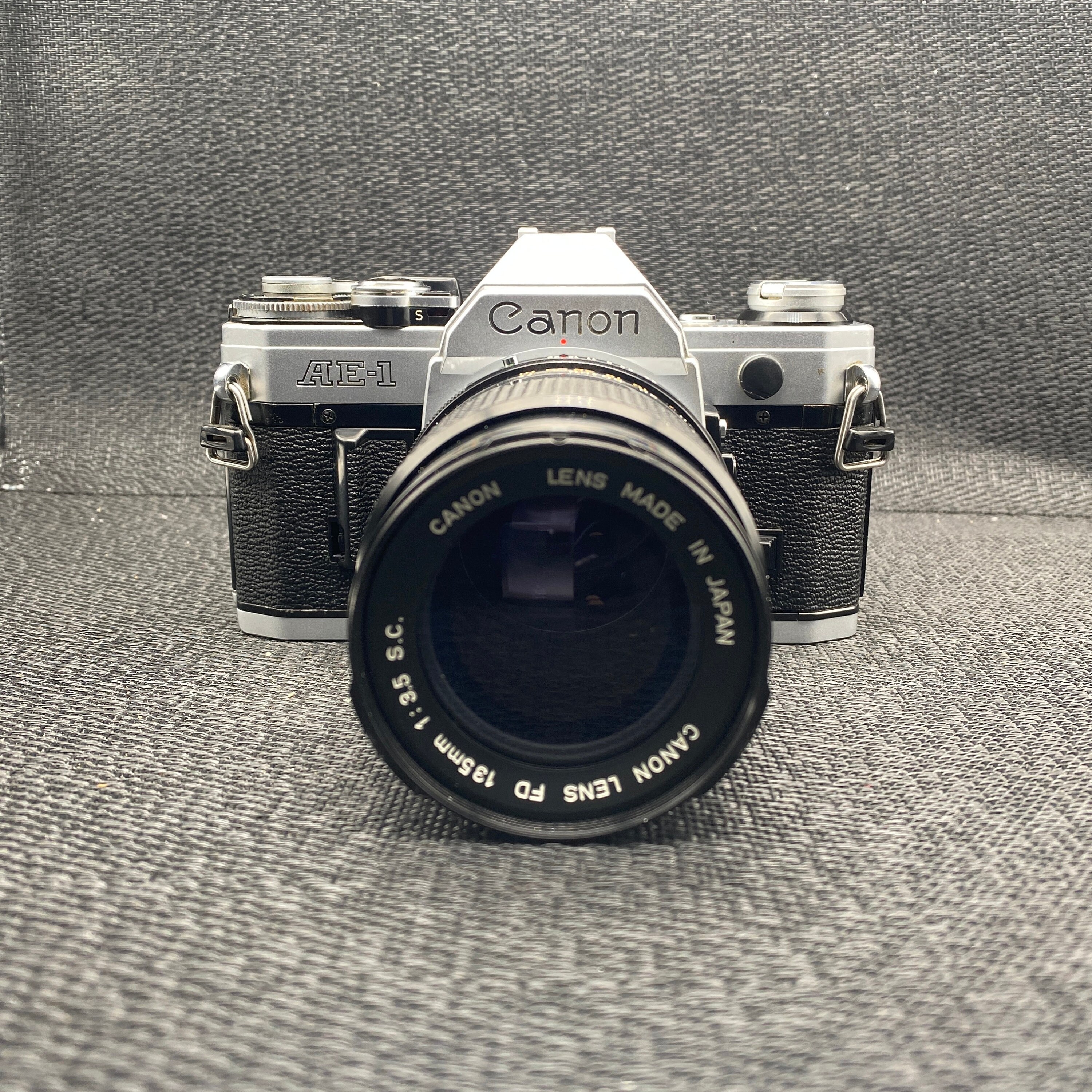 Canon AE-1 Film Camera With FD 135mm 1:3.5 S.C. Lens - Etsy Hong Kong