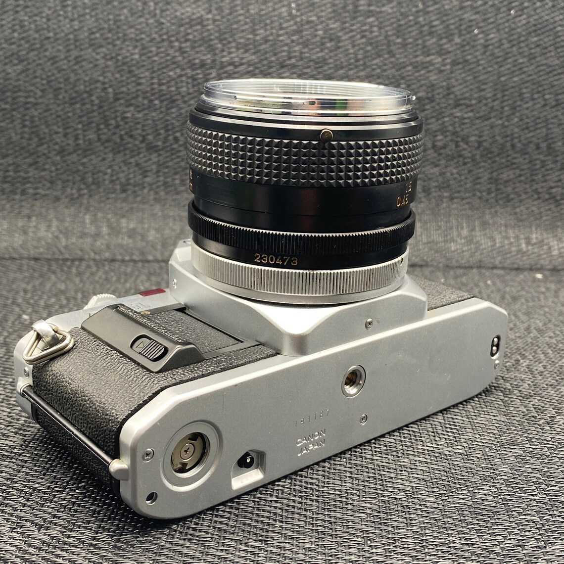 Canon AV1 Film camera with fd 50mm 11.4 Lenstjv348 Etsy