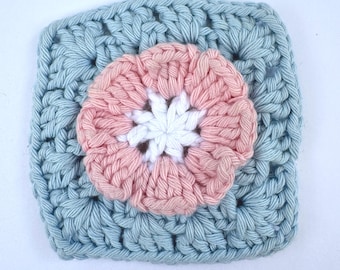 Flower Granny Square Crochet Pattern, Modern Floral Motif, Beginner Friendly PDF (Instant Download)