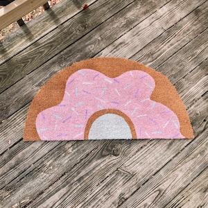 Cute Donut with Sprinkles Doormat Doughnut Doormat Cute Welcome Doormat Funny Front Doormat Housewarming Gift Customizable Doormat image 4