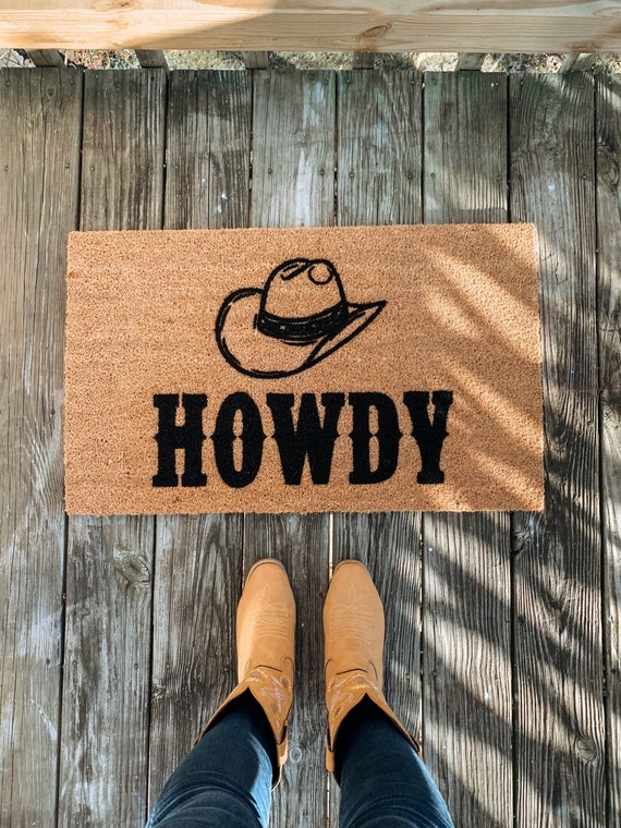 Howdy Doormat | Cute Western Outdoor Mat | Cowboy Welcome Mat | Boho Home Decor | Horse Doormat Housewarming Gift | Cowboy Hat Front Doormat