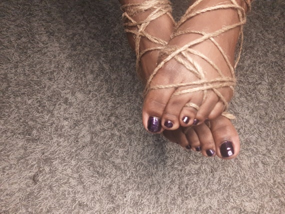 Ebony Feet Pics