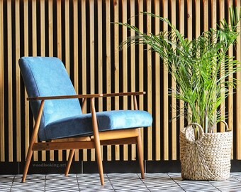 Original Polish mid-century armchair Lisek, model 300-190, Poland, 1970. Personalization.