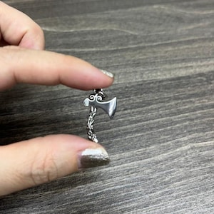925 Sterling Silver Viking Axe Pendant – Battle Axe Charm, Norse Warrior Jewelry, Handmade Thai Silver Pendant for Men, Nordic Amulet
