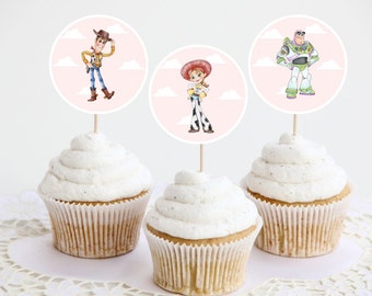 Toppers de cupcakes de cumpleaños y baby shower de Toy Story rosa, toppers de cupcakes imprimibles, decoración de cumpleaños de Jessie, Woody, Buzz y Bullseye
