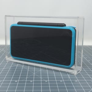 Nintendo 2DS XL  Acrylic Protective Display Show Case