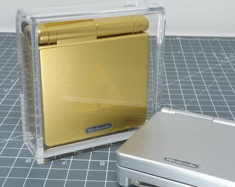 Custodia protettiva in acrilico per Game Boy Advance SP
