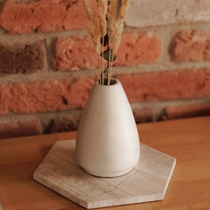 Vase for flowers, pot for buds, concrete, handmade image 1