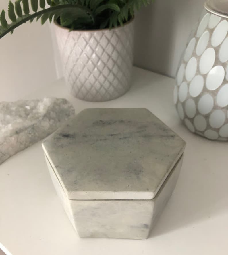 Handmade concrete jewelry box | Minimalist storage box | Modern accessory for jewelry and small items image 5