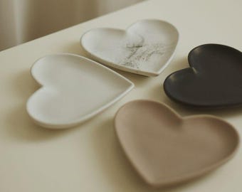 Handmade concrete tray | Minimalist decorative tray | Modern catch-all tray | Tray for jewelry or bathroom