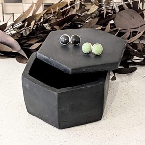 Handmade concrete jewelry box | Minimalist storage box | Modern accessory for jewelry and small items image 7