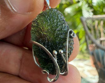 Chlum Moldavite Tektite Sterling Silver Pendant - 4.88 g