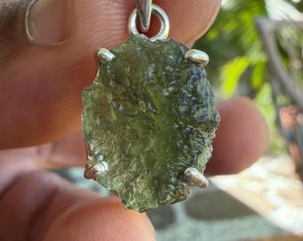 Chlum Moldavite Tektite Sterling Silver Pendant - 3.43 g