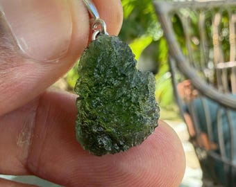 Chlum Moldavite Tektite Sterling Silver Pendant - 3.11 g