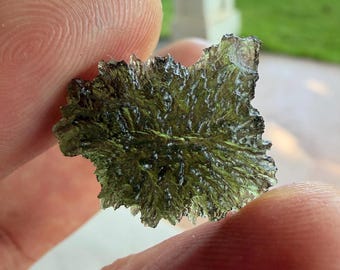 Maly Chlum Moldavite Tektite - Rare 2.24 g - Museum - Extremely Powerful