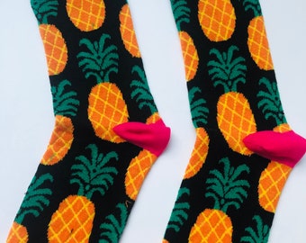 Unisex Pink Background Fruits Pineapple Athletic Quarter Ankle Print Breathable Hiking Running Socks Unisex Pink Background Fruits Pineapple Athletic Quarter Ankle Print Breathable Hiking Running Socks