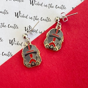 Single HUNTER Batch, Dangle Earrings, hard enamel