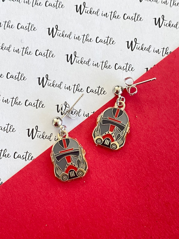 Single HUNTER Batch, Dangle Earrings, hard enamel