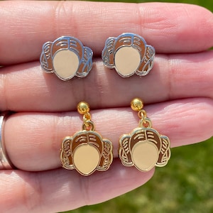 Stud Princess earrings, hard enamel gold plating