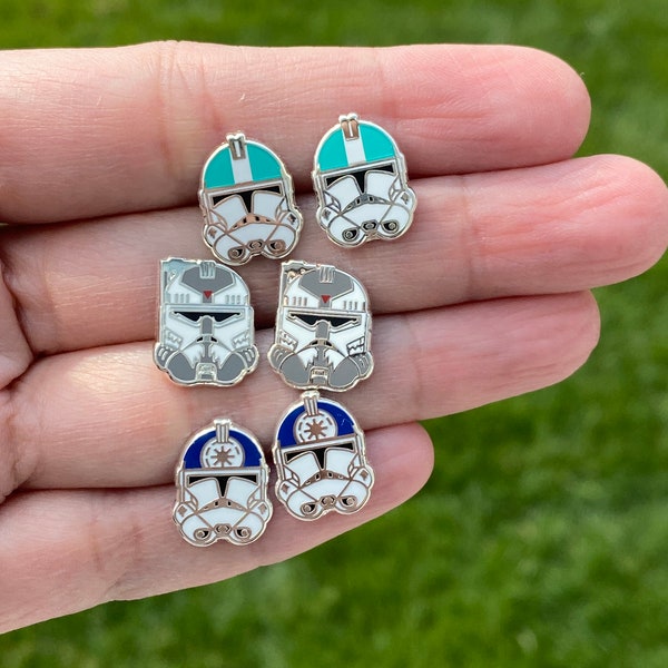 Jesse, Captain H, Commander W helmet , Stud Earrings, hard enamel silver plating