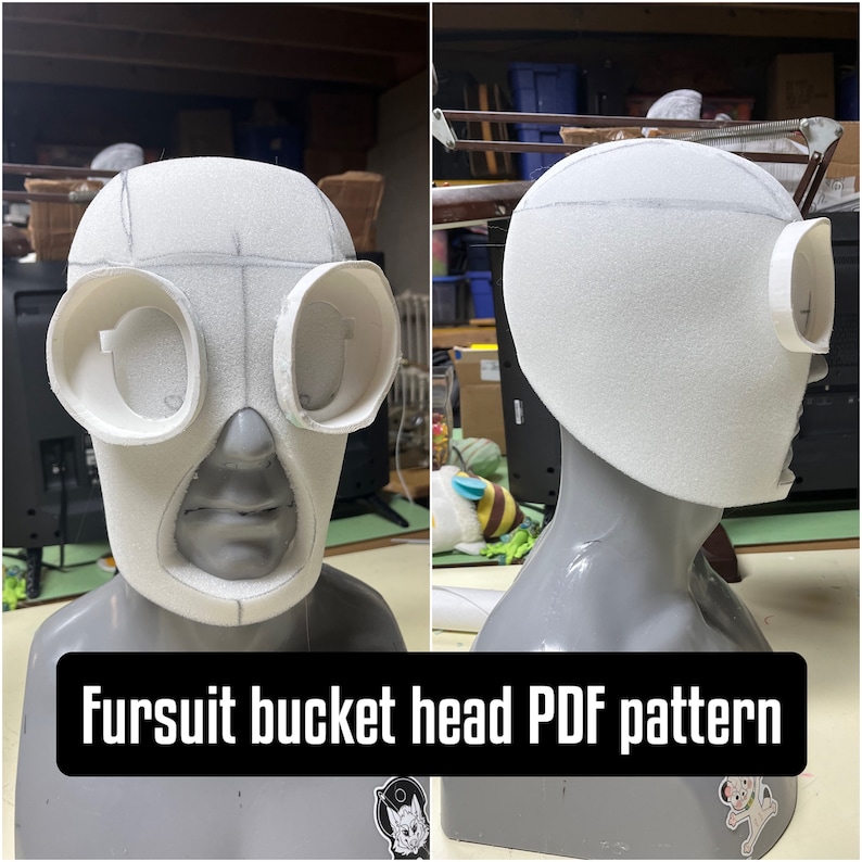 Puede incluir: Una cabeza de cubo de espuma blanca para un traje de piel, con recortes para los ojos y la boca. La cabeza est&aacute; en un maniqu&iacute; gris. La imagen est&aacute; etiquetada como "Patr&oacute;n de cabeza de cubo de piel PDF".