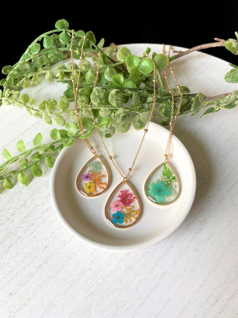 Me Not & Baby's Breath Pressed Flower Necklace Etsy