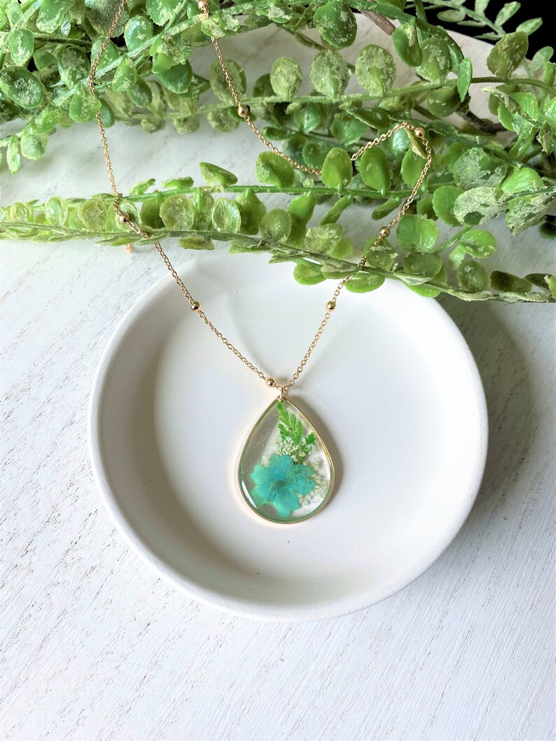 Me Not & Baby's Breath Pressed Flower Necklace Etsy