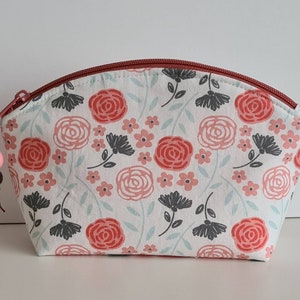 Borsa cosmetica, borsa trucco, borsa da toilette / Fatta a mano in tessuto floreale 100% cotone