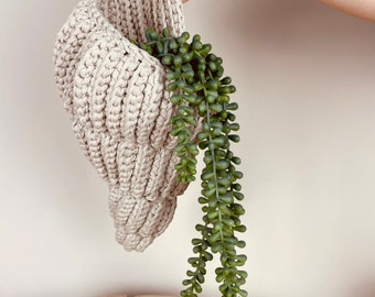 Crochet shell basket/home decor/beach decor/gift/bathroom decor