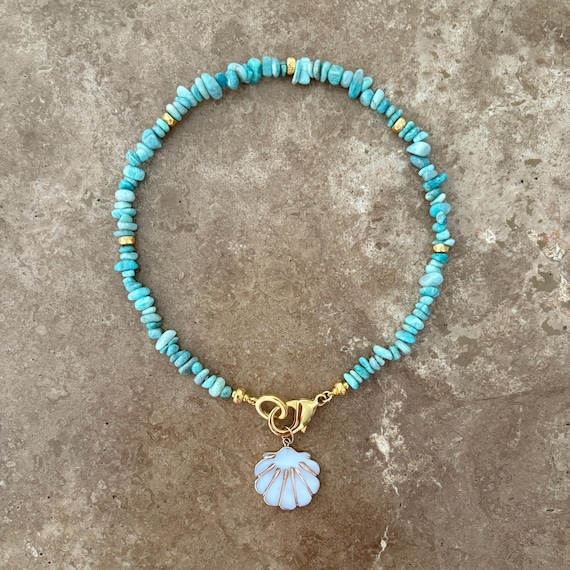 Multiway gemstone necklace with statement shell pendant