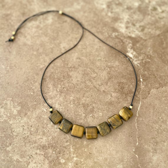 Tigers eye gemstone bead necklace