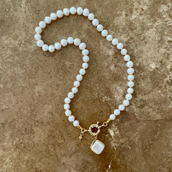 Multiway pearl pendant necklace