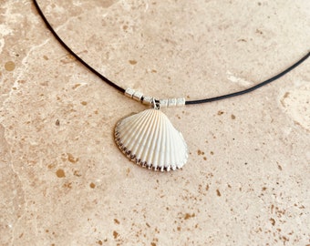 Seashell pendant leather cord wrap necklace