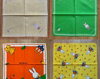 Vintage zakdoek nijntje konijn Dick Bruna