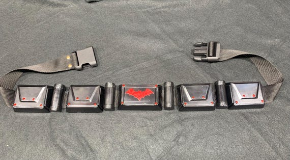 Belt 120cm 47” long  red logo metal superhero red