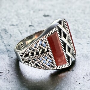 Anello fatto a mano da uomo, anello in pietra di agata argentata, anello da uomo con motivi, anello da uomo ottomano fatto a mano, anello turco fatto a mano, regalo per lui