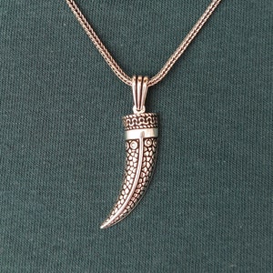 Hathi dant deals locket price